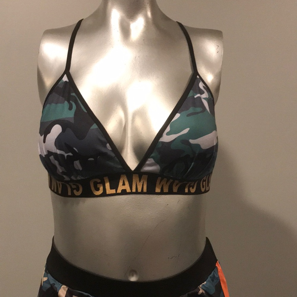 Glam Set - Picture 3 of 8